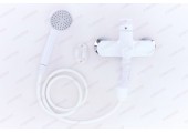 Смеситель д/ванны PLAMIX LUCAS-006 EURO SET WHITE (с шлангом, лейкой и кронштейном) (24 шт/ящ)