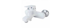 Смеситель д/ванны PLAMIX LUCAS-009 EURO SET WHITE (с шлангом, лейкой и кронштейном) (24 шт/ящ)